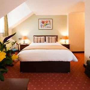 https://ellington-lodge-at-the-concorde.tophotelsbath.com